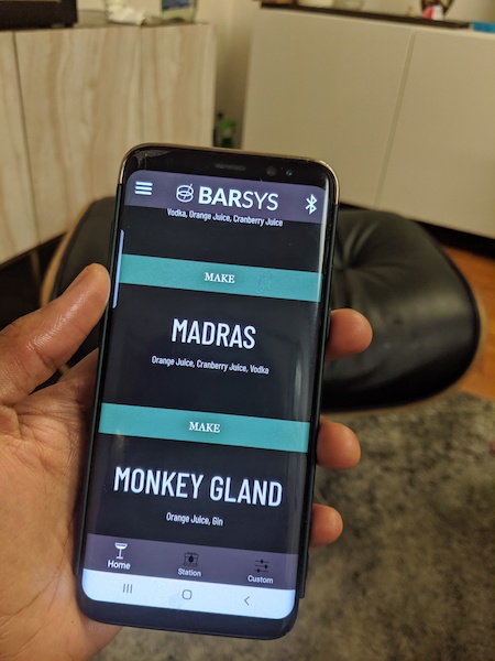Barsys 2.0, la machine automatisée qui prépare des cocktails parfaits -  NeozOne