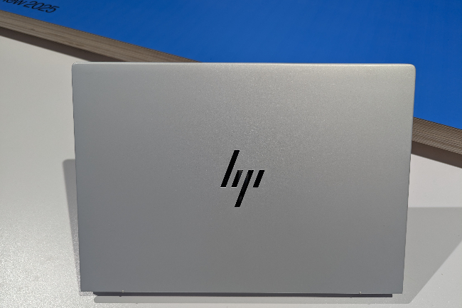 HP EliteBook X G1i